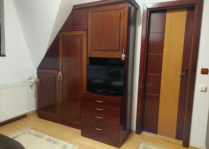 Vrhovi Nikola Centar * 카파오닉